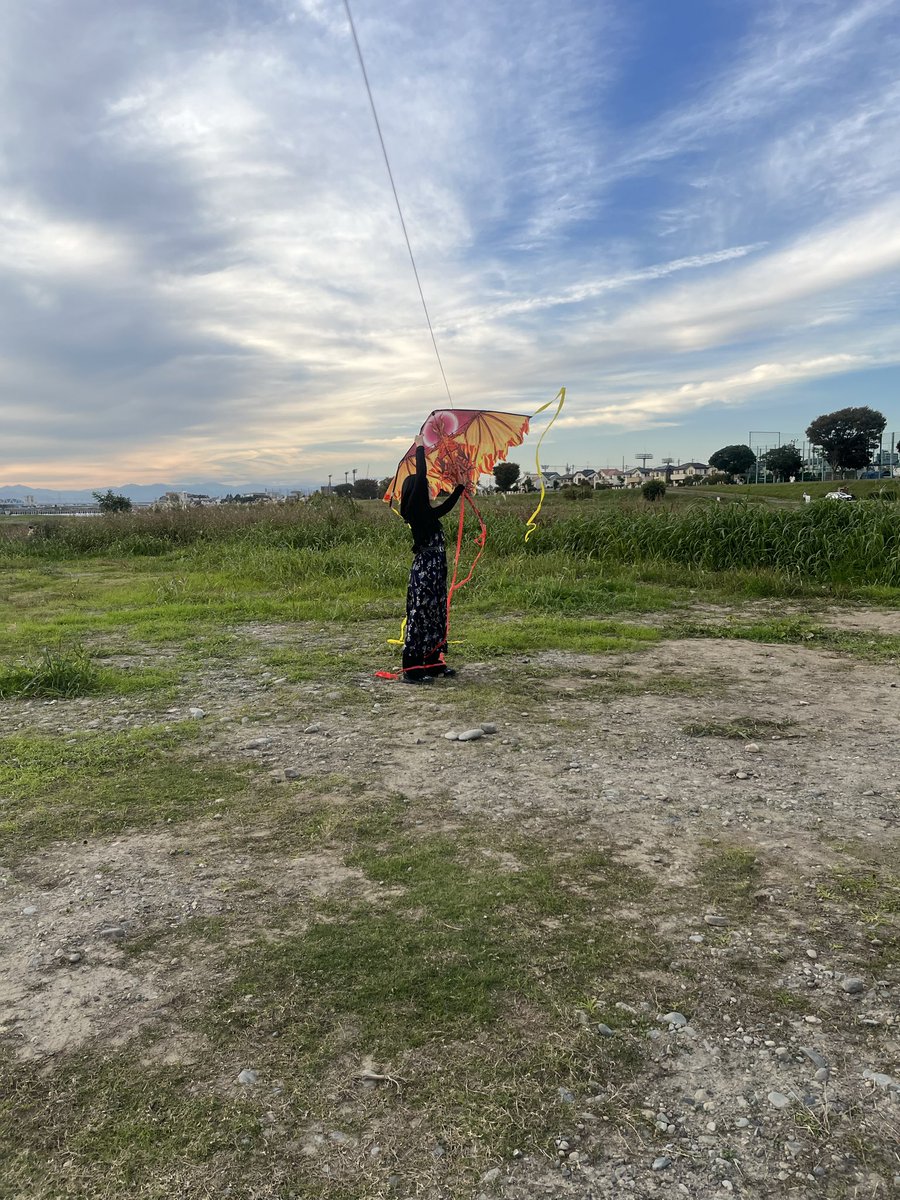 n_o_f_i_s_h's tweet image. ご褒美の凧揚げ！