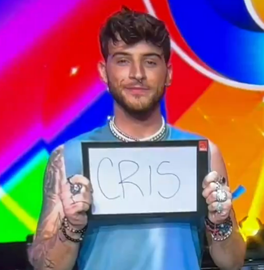 lazenemi's tweet photo. fotos de ediciones pasadas que pueden servir para esta pt. 1 #SalvarCris #OTDirecto4N https://t.co/TF2PCZlMEe