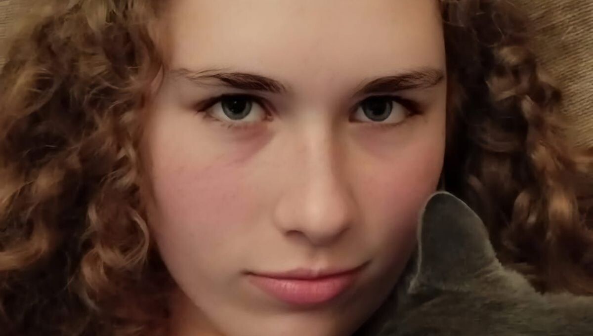 Après le suicide de sa fille âgée de 14 ans, une avocate bordelaise dépose plainte contre X pour harcèlement scolaire
➡️ l.ici.fr/Izi