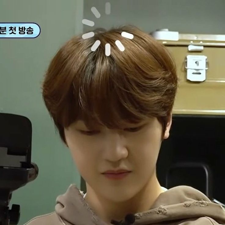 mattbreadcheeks's tweet image. ❔️