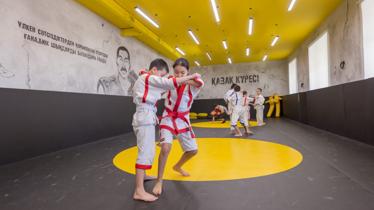 Эро шыңдары