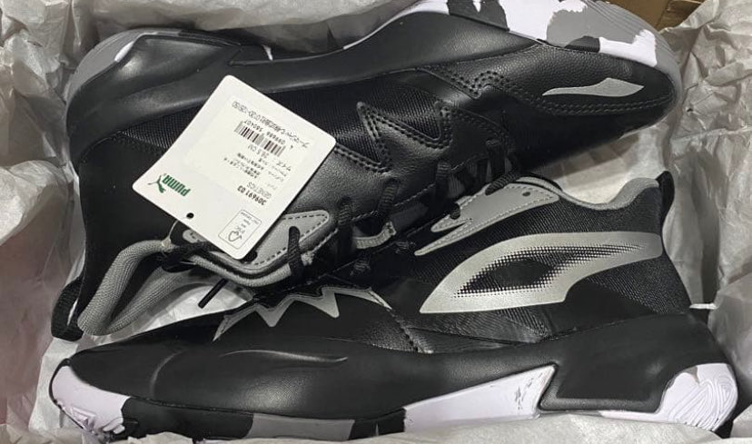 chaaahaansan's tweet photo. m-sportsのバッシュ福袋

前回は

NIKEのルカ2と
プーマのGenetics
　
#バッシュ福袋 https://t.co/tFBOMRklQw