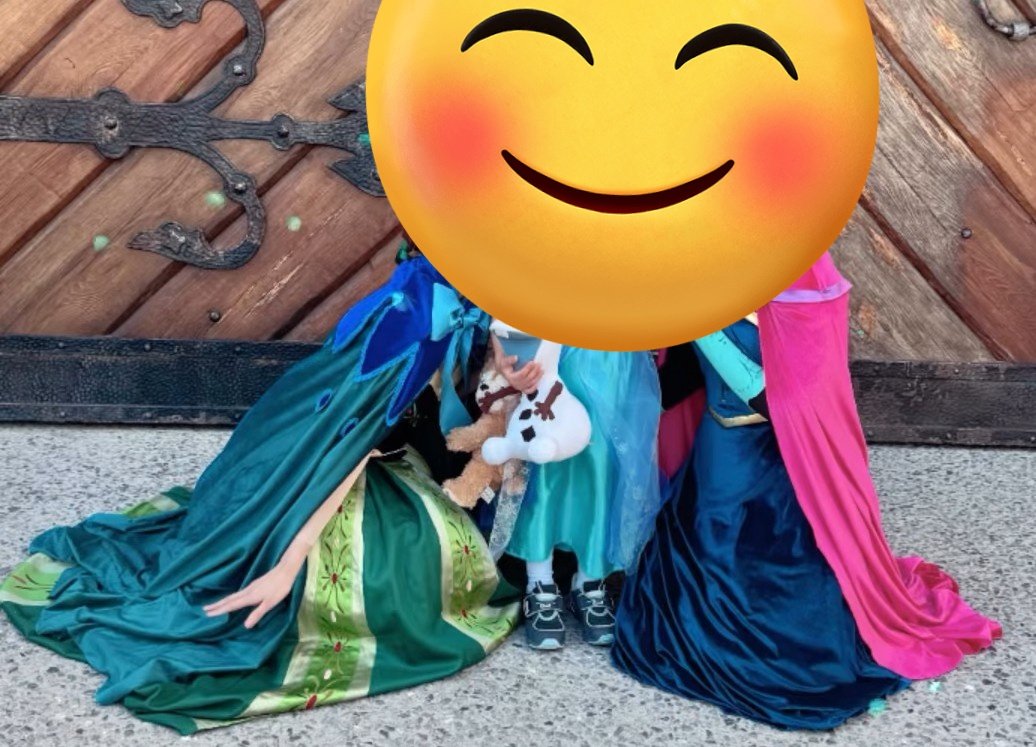 10/28に娘と初めてディズニーシーへ
行ってきました。
ラプンツェルはDPA課金でいけたけどアナ雪は無理だった😅
娘と一緒に写真撮ってくださった、
エルサとアナのお姉さん、ありがとうございました✨✨
素敵な思い出ができました♥️