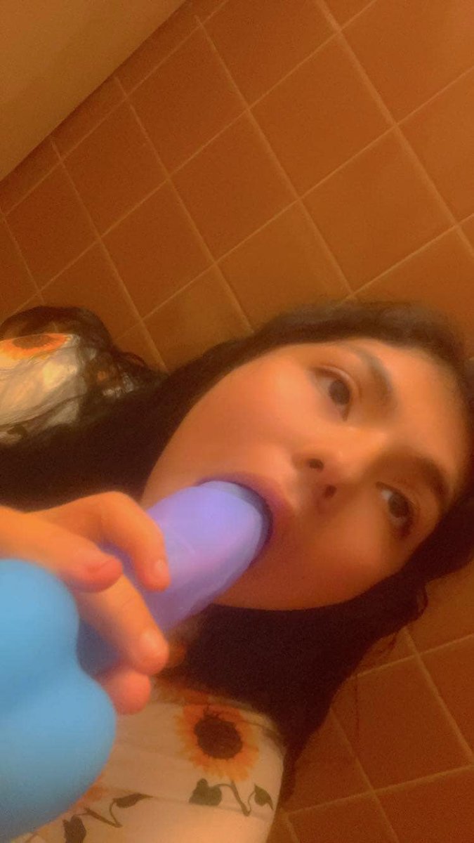 twoJs1heart's tweet photo. @yungmonsterbuys Im a slut! I have Customs and premades when ever where ever! 🥰💦 https://t.co/c0Eeh6NrsE https://t.co/AiKcCtplZD