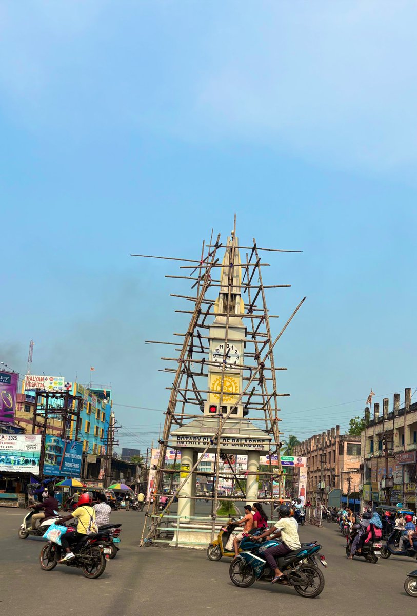ସମୟକୁ ଏଠି ବନ୍ଦୀକରି ଅଟକେଇଦେଇଛନ୍ତି 🥹