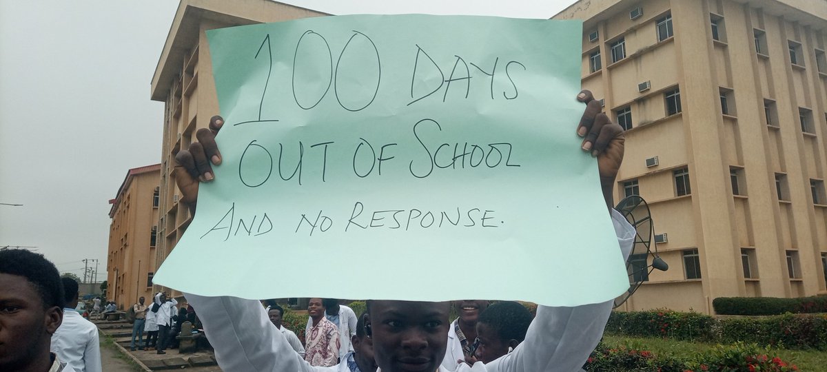 #100daysoutofschool .<a href="/Nigerian_Doctor/">Nigerian Doctor</a> <a href="/aproko_doctor/">Dr. Chinonso Egemba</a>