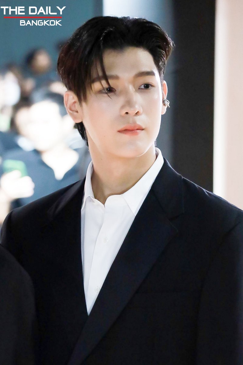 thedailybkk's tweet photo. " จิมมี่ - โอม " ร่วมเดิน Sand Carpet ในงานแถลงข่าว WeTV ALWAYS MORE 2026

WeTV x DMD 2026
#จิมมี่โอม #JimmyOhm 
#จมอ่านว่าจอมอ #ohmkrit 
#WeTVAlwaysMore2026 https://t.co/f7JKPStHYG