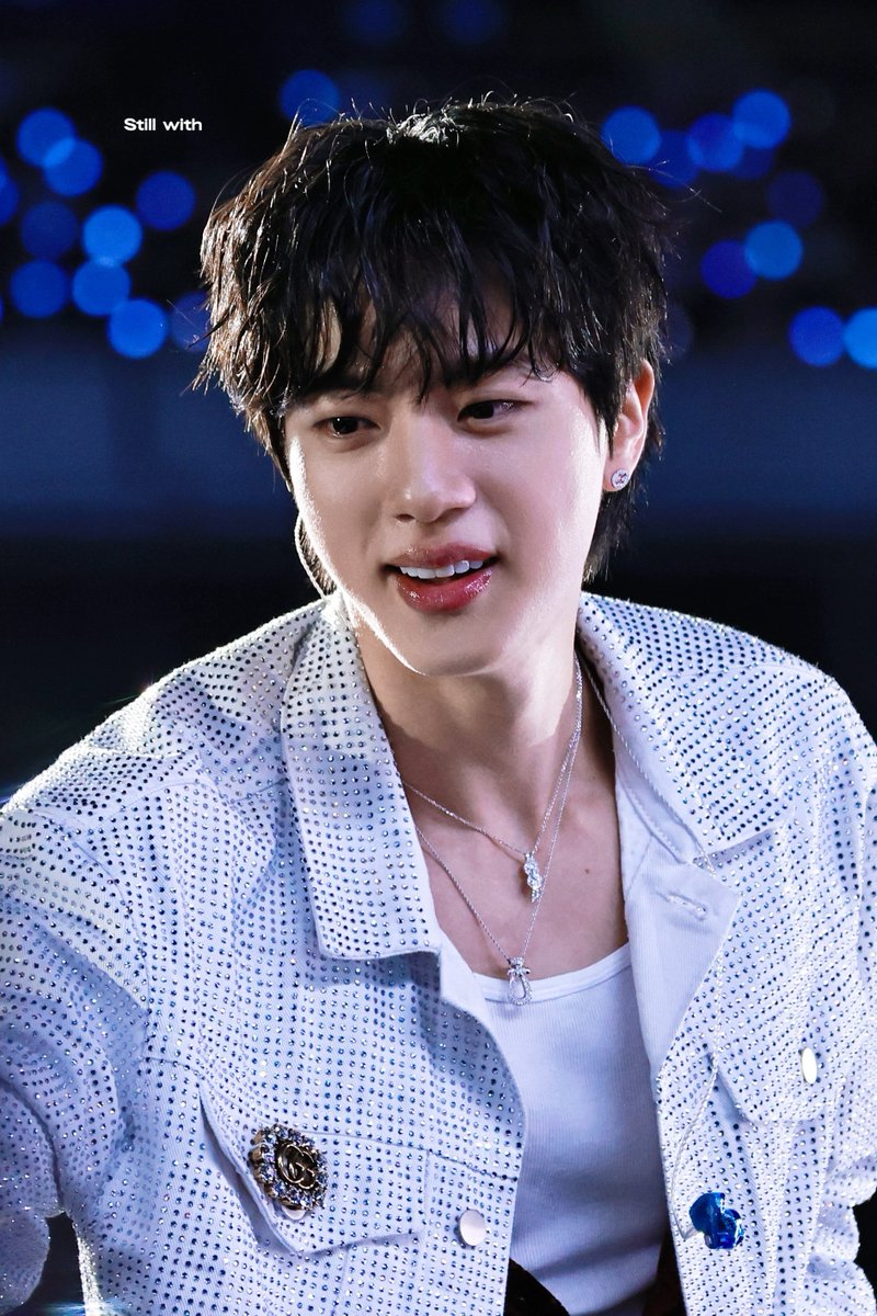 アミや弟を見つめるジンくんの顔があまりに優しい愛に満ちている ジン