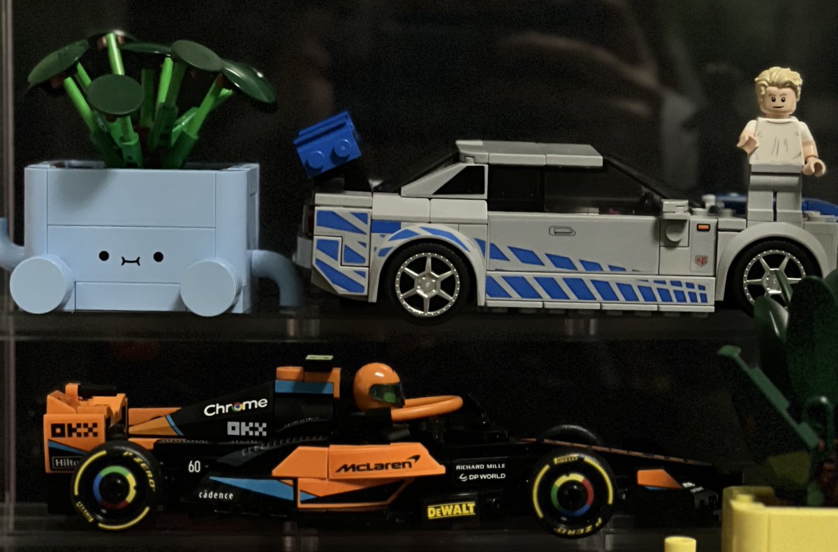 plasticlimit's tweet image. so far, my little lego collection ! (i love how my happy plants humbled my speed champions)