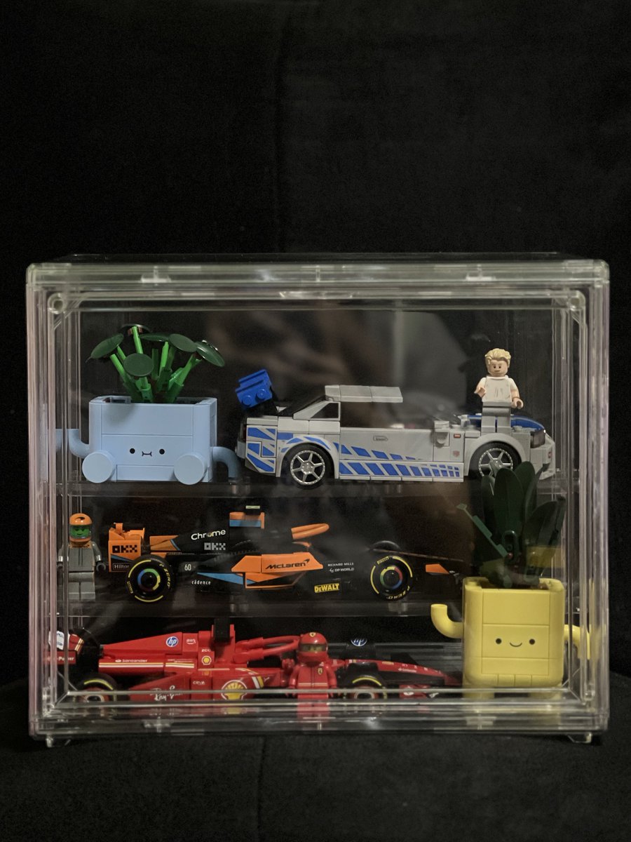 plasticlimit's tweet image. so far, my little lego collection ! (i love how my happy plants humbled my speed champions)