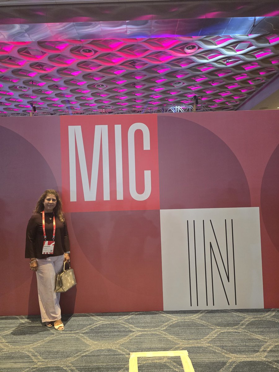#MICIN absolutely useful nuggets of wisdom from Sankaran Naren <a href="/ICICIPruMF/">ICICIPruMF</a> and Sunil Singhania <a href="/abakkusmf/">Abakkus Mutual Fund</a> 
Both experts agreed on not increasing investment in gold and silver except in MAFs.
Sector diversification including new age companies appeals to <a href="/ICICIPruMF/">ICICIPruMF</a>