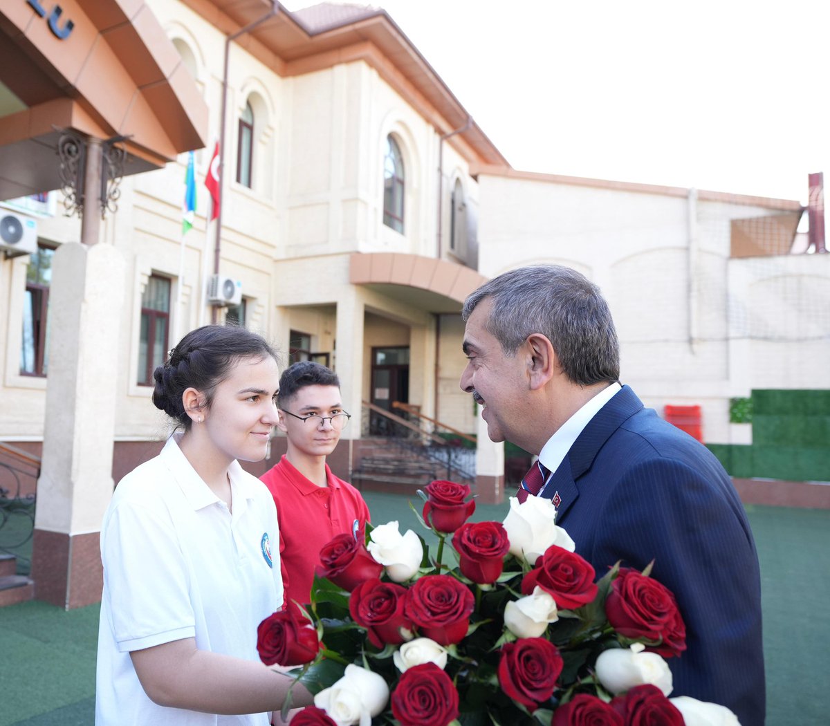 tcmeb_en's tweet image. Minister of National Education @Yusuf__Tekin Visits Tashkent Turkish School in Uzbekistan, Meets with Teachers While Attending UNESCO’s 43rd General Conference

👉🏻 meb.ai/Tj9RpC