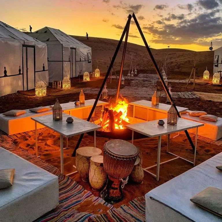 الناس في العالم كايخييمو 15 يوم. القوم في البوليزاريو خيمو 50 عام.