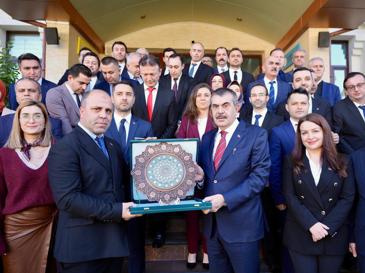 tcmeb_en's tweet image. Minister of National Education @Yusuf__Tekin Visits Tashkent Turkish School in Uzbekistan, Meets with Teachers While Attending UNESCO’s 43rd General Conference

👉🏻 meb.ai/Tj9RpC
