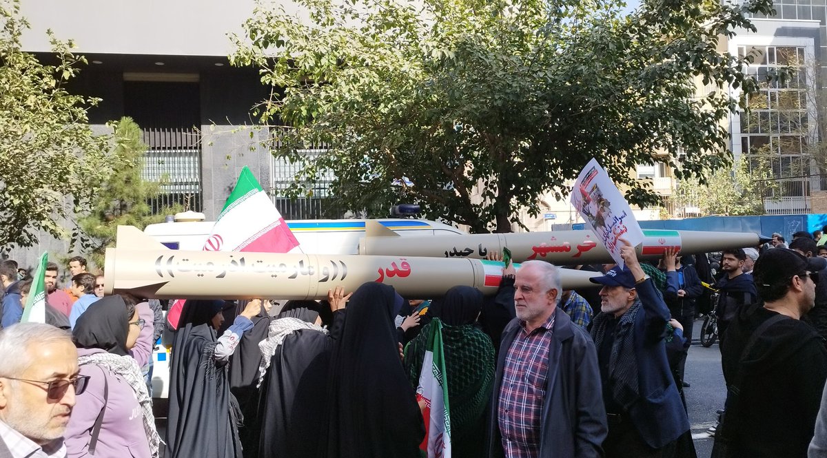 به یاد حماسه‌هایی که موشک خرمشهر و قدر تو جنگ ۱۲روزه رقم زدند...✌🏻🇮🇷
#GreatSatan
#نسل_مقاومتیم