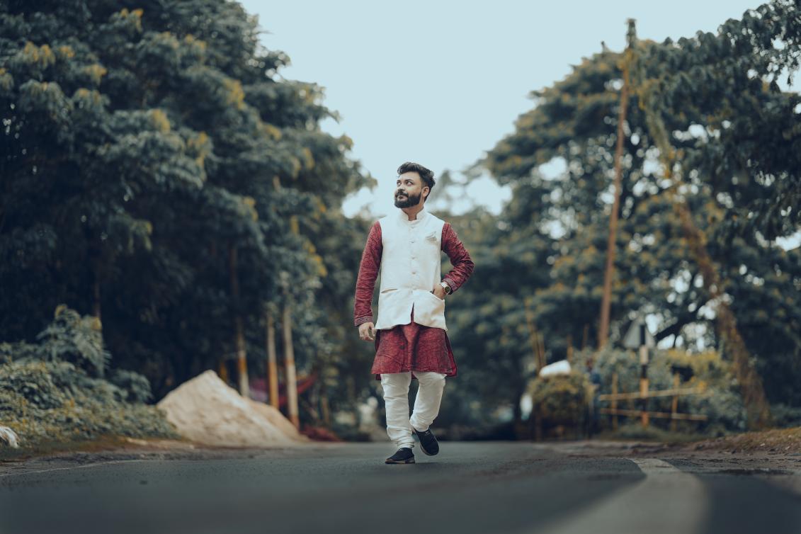 roy_subhajit_'s tweet photo. Tᴏᴅᴀʏ's Tʜᴇᴍᴇ : The camera 📷
& The photos 🖼
Share Yours, I'll repost all.
Follow me for my next Clicks.
#theme_pic_India
#CoupleGoals #85mm #portraits
#sigma #photo #SIGMAphoto https://t.co/kFWKotZxla