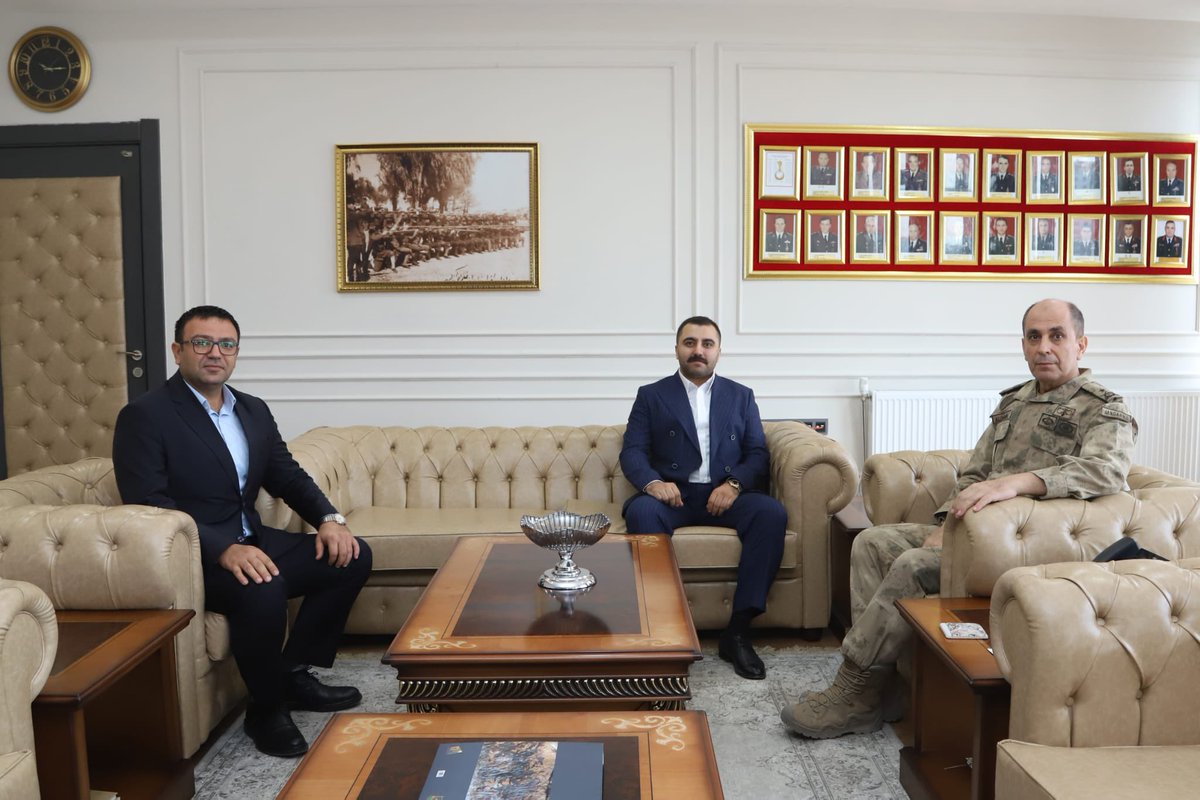 aceminoglu's tweet photo. Şanlıurfa İl Jandarma Komutanı Tuğgeneral Sn.Ali Naci Aldemir’i  ziyaret ettik. https://t.co/IzVxbU3DVC