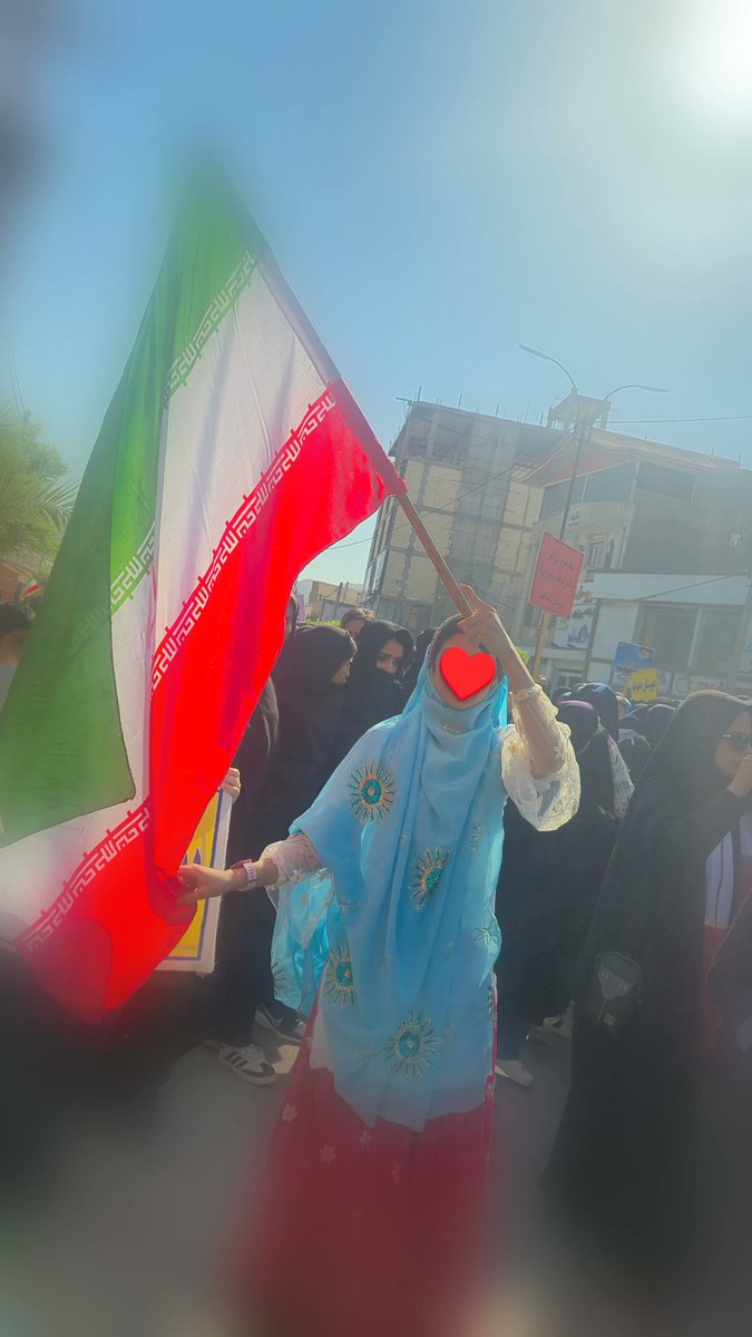 peechgah's tweet photo. بختیاری ها و لرها همیشه در طرف درست تاریخ ایستاده اند. ✌️🇮🇷
#دشمن_بشر
#GreatSatan https://t.co/t0TY2RWYHq
