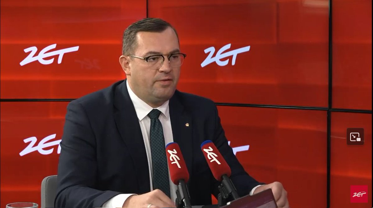Minister <a href="/StefanKrajewski/">Stefan Krajewski</a> dla <a href="/Radio_ZET/">Radio ZET</a>: 🇵🇱 rząd dba o rolnictwo. Sytuacja w całej Europie jest trudna, ale wspieramy rolników: prawie 7 mld zł trafiło już na konta w ramach zaliczek z dopłat bezpośrednich. Rolnicy mają też dostęp do kredytów obrotowych z najniższym