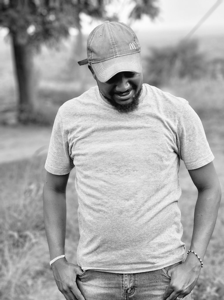 Word of the day!
Ukupesha lunshi kunyela patatu.