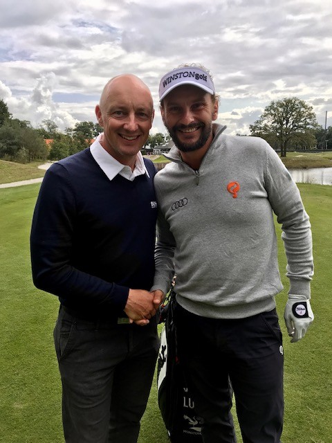 Rob van Hoof – Is greenkeepen niets voor jou?
Hoe ben je in aanraking gekomen met het greenkeepersvak?
Mijn carrière begon alweer heel wat jaren terug. In de beginjaren heb ik van alles gedaan.
Lees verder op ngagolf.nl