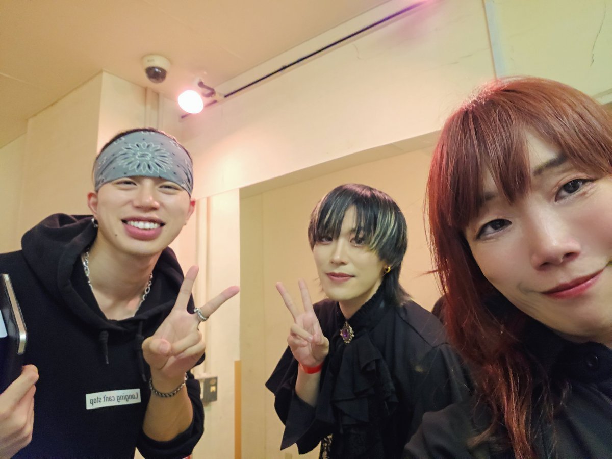 nikyukyu's tweet image. ＃踊知

奇跡的にとれた写真たち

わーらーと志賀さん
と
いつも、遊びにきてくれてありがとう、伊藤くんとオトモタチ⭐