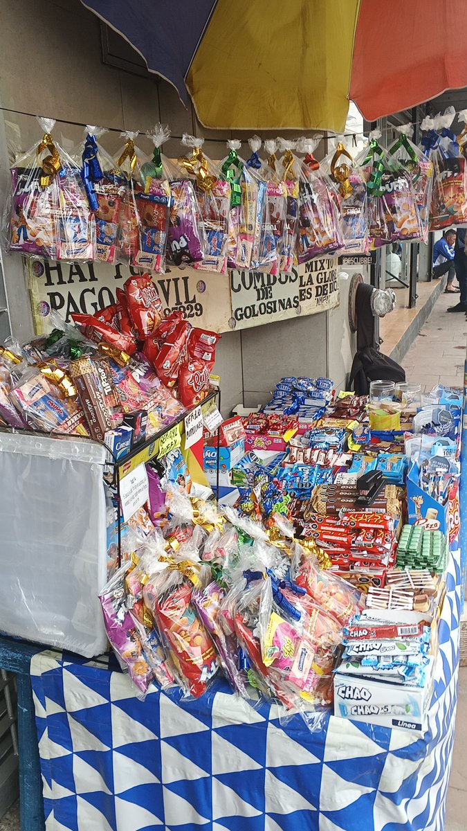 7MISIN's tweet photo. {Inversiones Alex Caracas V.I.P.}
Variedad en golosinas.
Se elaboran arreglos.
Combos &amp; Cotillones
TikTok: @inversionesalexccsvip
Instagram: @alexcaracasvip17
Facebook: Alexander Gatuzz
WhatsApp: +584-264-387-329
Ubicanos: Av. Bolívar C/C Figueredo 
San Carlos, Edo. Cojedes.Vzla https://t.co/RscUeC28qQ