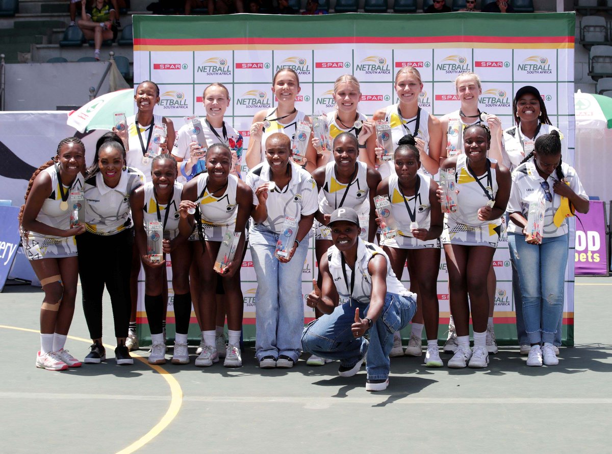 Netball_SA's tweet image. A massive year of netball ends in style! 💥
The 2025 SPAR National Championships kick off 1 Dec in Boksburg!

🎯 2200+ players
🎯 196 officials
🎯 Biggest entry in history

👉 tinyurl.com/3u6wff2v

#SPARNationalChamps #WeAreAllIn #EndGBVF #EndPeriodPoverty