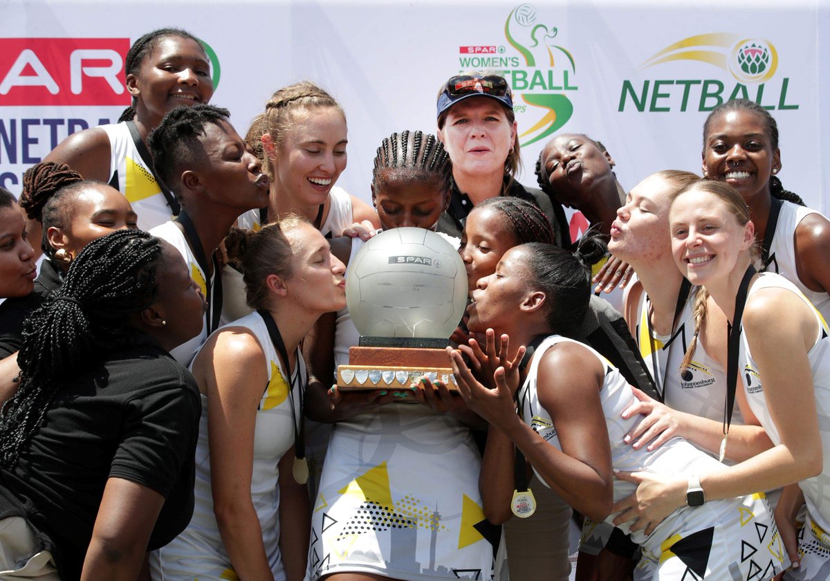 Netball_SA's tweet image. A massive year of netball ends in style! 💥
The 2025 SPAR National Championships kick off 1 Dec in Boksburg!

🎯 2200+ players
🎯 196 officials
🎯 Biggest entry in history

👉 tinyurl.com/3u6wff2v

#SPARNationalChamps #WeAreAllIn #EndGBVF #EndPeriodPoverty