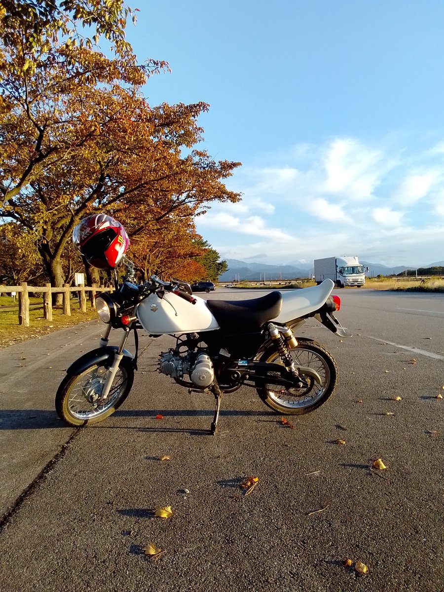 turu3_kame3's tweet image. 「久しぶりにエンジンをかけるだけ」のはずでした。
今回も乗ってしましました(^_^;)
少し寒かったです💦
#GS50
#鈴菌感染者