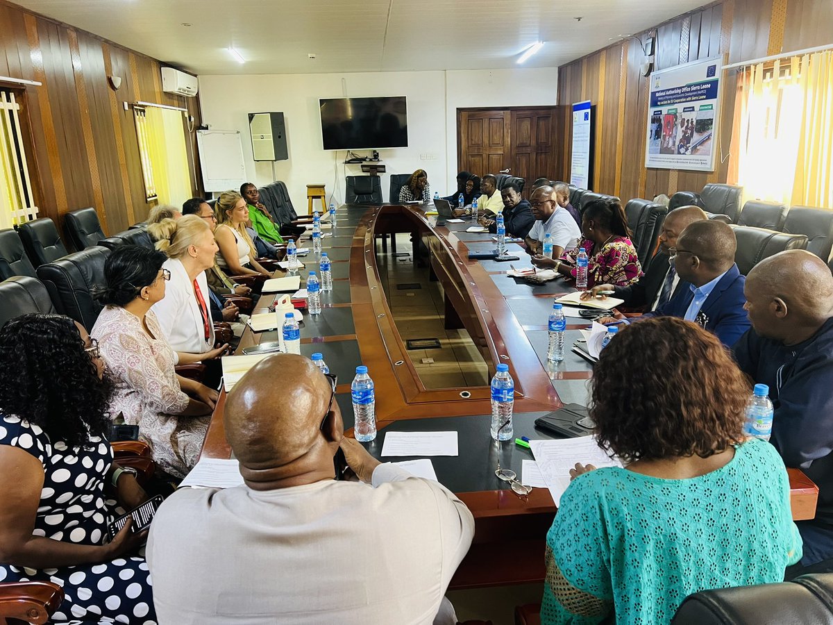 moped2025's tweet image. Min. Barlay &amp;amp; Deputy warmly received 7 new NGO CDs to 🇸🇱.
Commended their roles in advancing national deve, urged alignment with the #MTNDP, and highlighted collab under the #Big5 priorities &amp;amp; #DCF : World Vision, PIH, Emergency, Cap Anamur, MSF Belgium, Imagine Worldwide &amp;amp; ICAP.