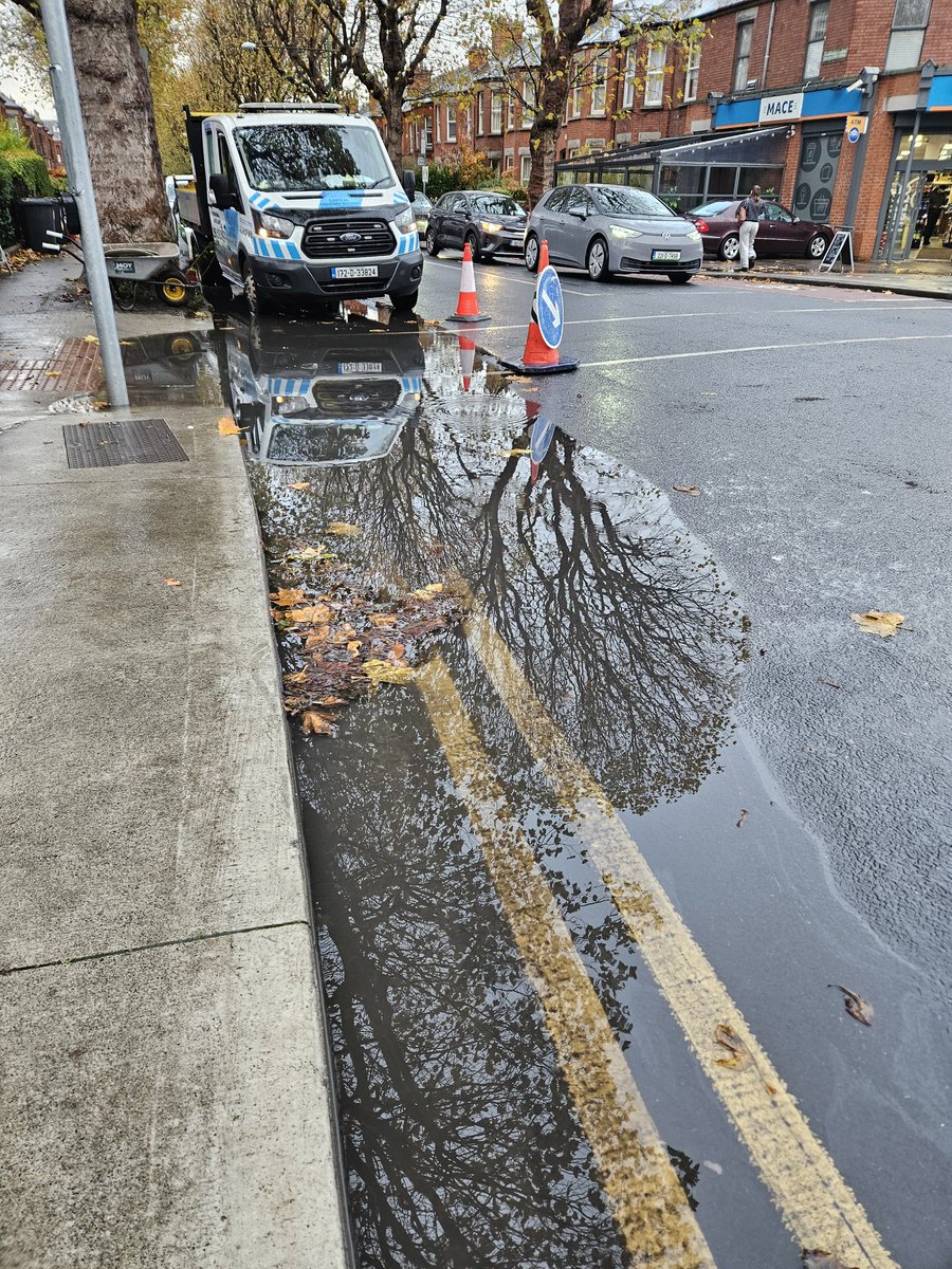 mkear2016's tweet photo. @dccBETA photographs from South Circular road near NCH this morning. Please send out Street Cleaners urgently. https://t.co/K2pqoZkjle