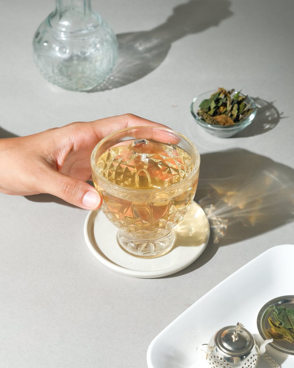 MakaibariTea's tweet photo. Bai Mu Dan — The Purity of the First Bloom 🌿

Delicate yet complex, Bai Mu Dan — or White Peony — captures the soul of Makaibari’s spring harvest.

Handpicked young leaves and silvery buds come together in a cup that whispers freshness, floral sweetness, and quiet elegance. https://t.co/hANbfIQ3Ql