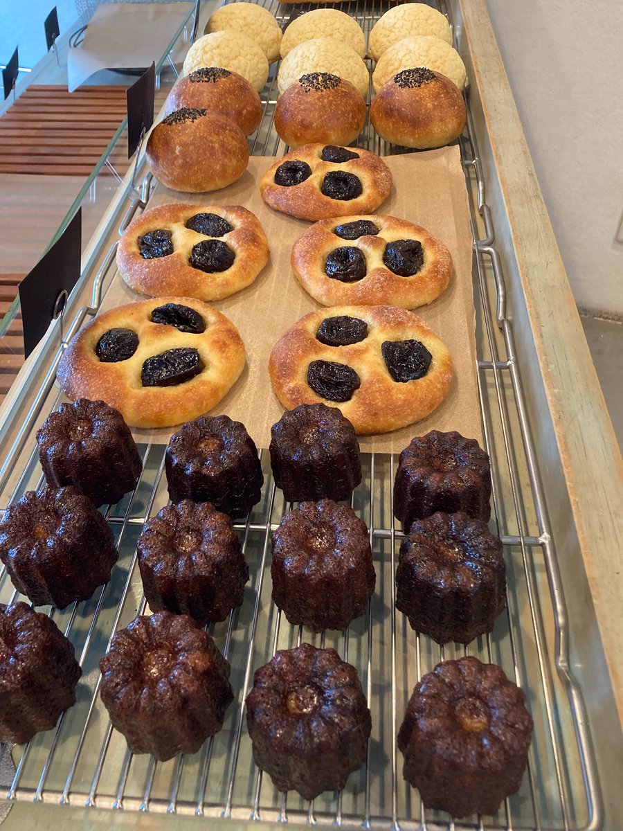 お越し下さりありがとうございました😊
明日は、プルーンブレッサンヌあります♡
また明日よろしくお願いします🙇‍♀️