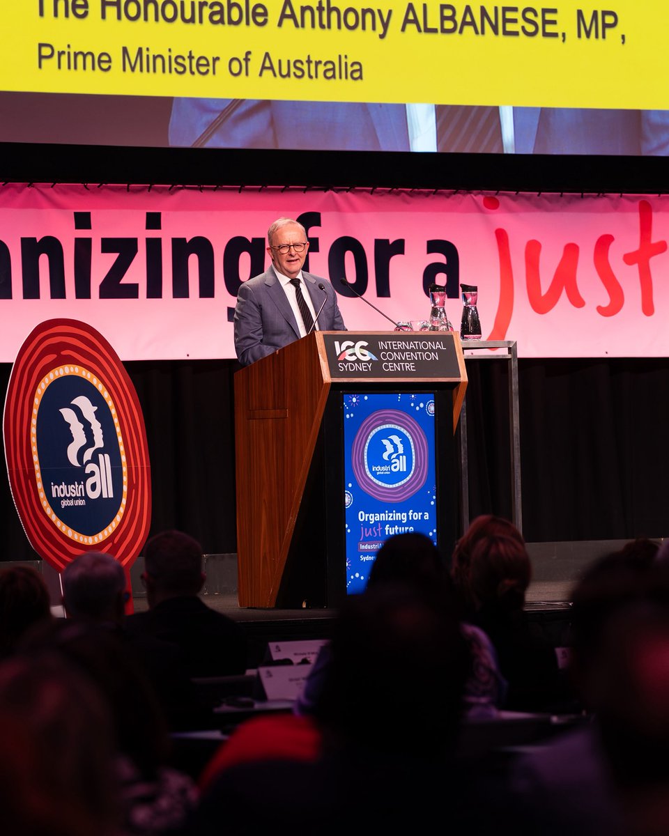 AlboMP's tweet photo. Work is always changing but our goals stay the same.

Good jobs. Fair pay. Respect for every worker.

That’s what Labor stands for.

And that’s what I spoke about at the IndustriALL Global Union Congress tonight. https://t.co/T25PuqjDjE