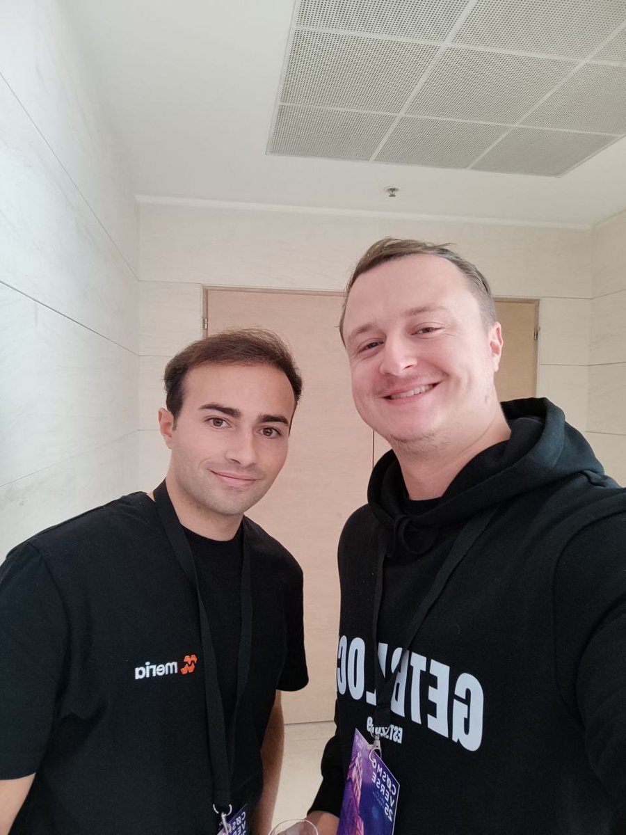 getblockio's tweet photo. Split turned into the capital of interoperability for a few days.

@CosmoverseHQ felt less like a conference, more like a meetup with friends who happen to build the future of the internet.
@KresimirVV's grateful for the insights, new connections, as well as fun &amp; beers 🍻 https://t.co/opjx2RzpdT