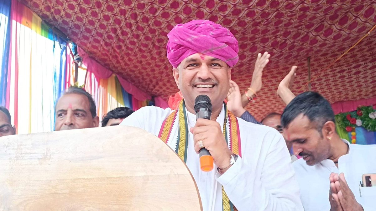 Kumarashoksalvi's tweet photo. HAppy Birthday Boss👑✌️🎇
लोकप्रिय चित्तौड़गढ़ मेवाड़ के मोदी आदरणीय भाईसाहब सांसद महोदय श्री @cpjoshiBJP  भाईसाहब को जन्म���िवस की हार्दिक शुभकामनाएं🎂💐
#birthday #2025 #cpjoshibjp #chittorgarh #rajasthan #bjp #HBDayCPJoshi https://t.co/J3SVj8h4fx
