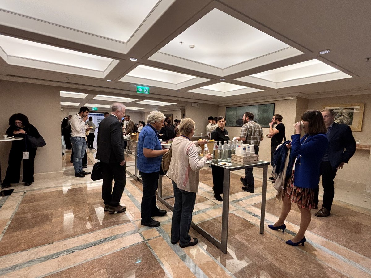SETCORORG's tweet image. Sunny skies, great conversations, and plenty of coffee! ☕🌞 Highlights from the coffee and lunch breaks at Smart Materials and Surfaces 2025 in Rome (29–31 Oct 2025). Networking and inspiration went hand in hand!
#SMS2025 #SmartMaterials #ConferenceMoments #Networking #Rome2025