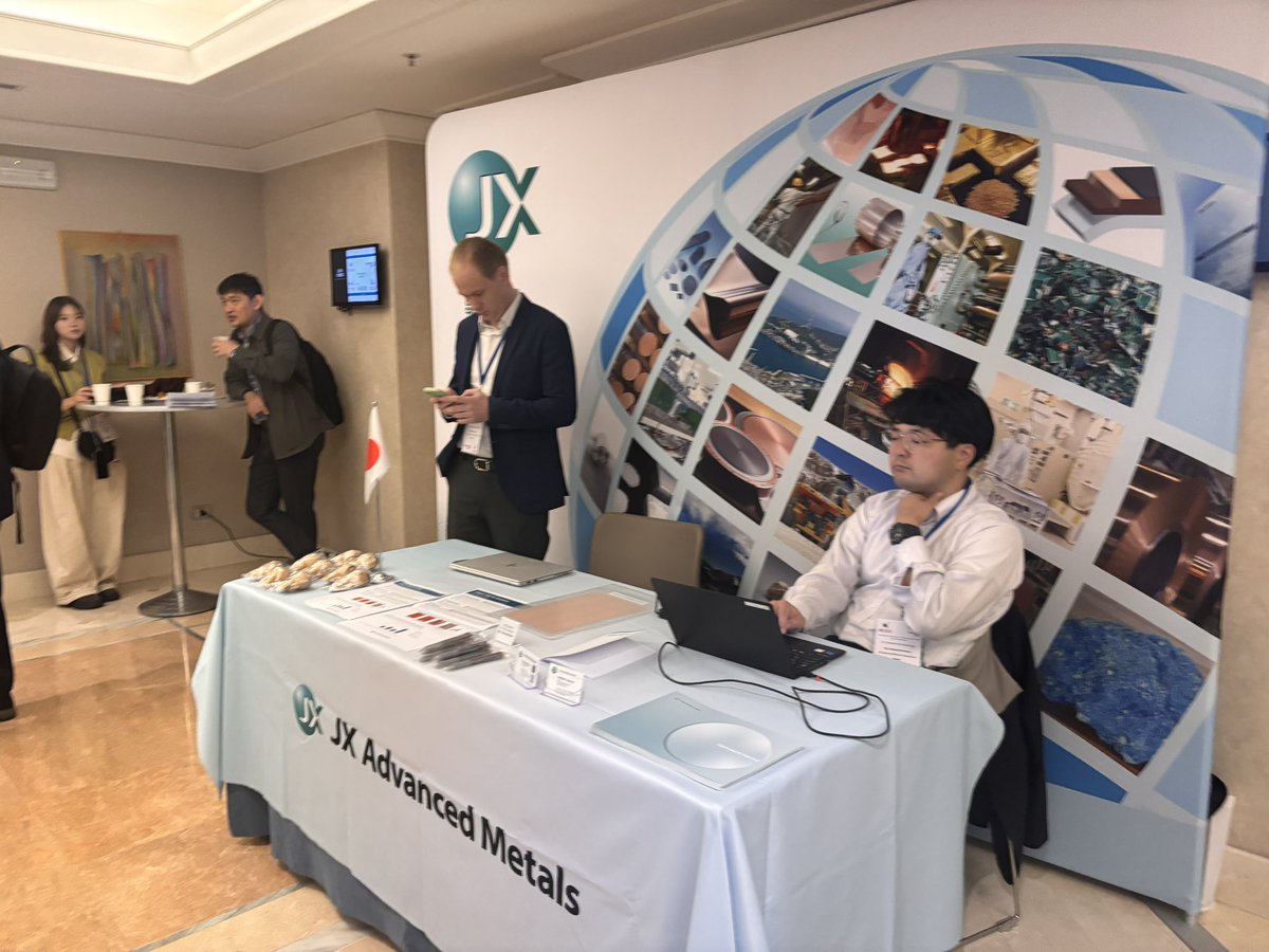 SETCORORG's tweet image. Sunny skies, great conversations, and plenty of coffee! ☕🌞 Highlights from the coffee and lunch breaks at Smart Materials and Surfaces 2025 in Rome (29–31 Oct 2025). Networking and inspiration went hand in hand!
#SMS2025 #SmartMaterials #ConferenceMoments #Networking #Rome2025