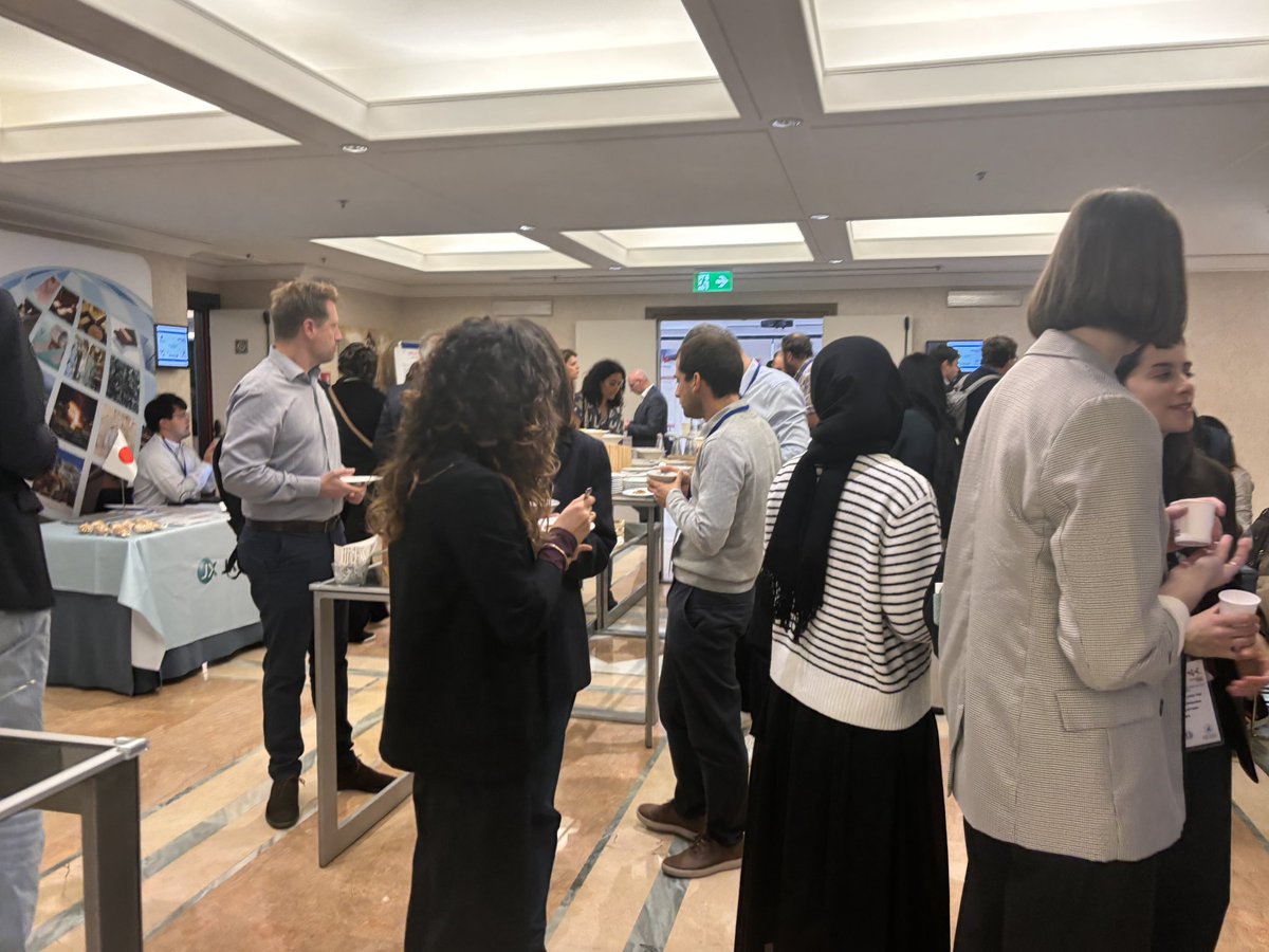 SETCORORG's tweet image. Sunny skies, great conversations, and plenty of coffee! ☕🌞 Highlights from the coffee and lunch breaks at Smart Materials and Surfaces 2025 in Rome (29–31 Oct 2025). Networking and inspiration went hand in hand!
#SMS2025 #SmartMaterials #ConferenceMoments #Networking #Rome2025