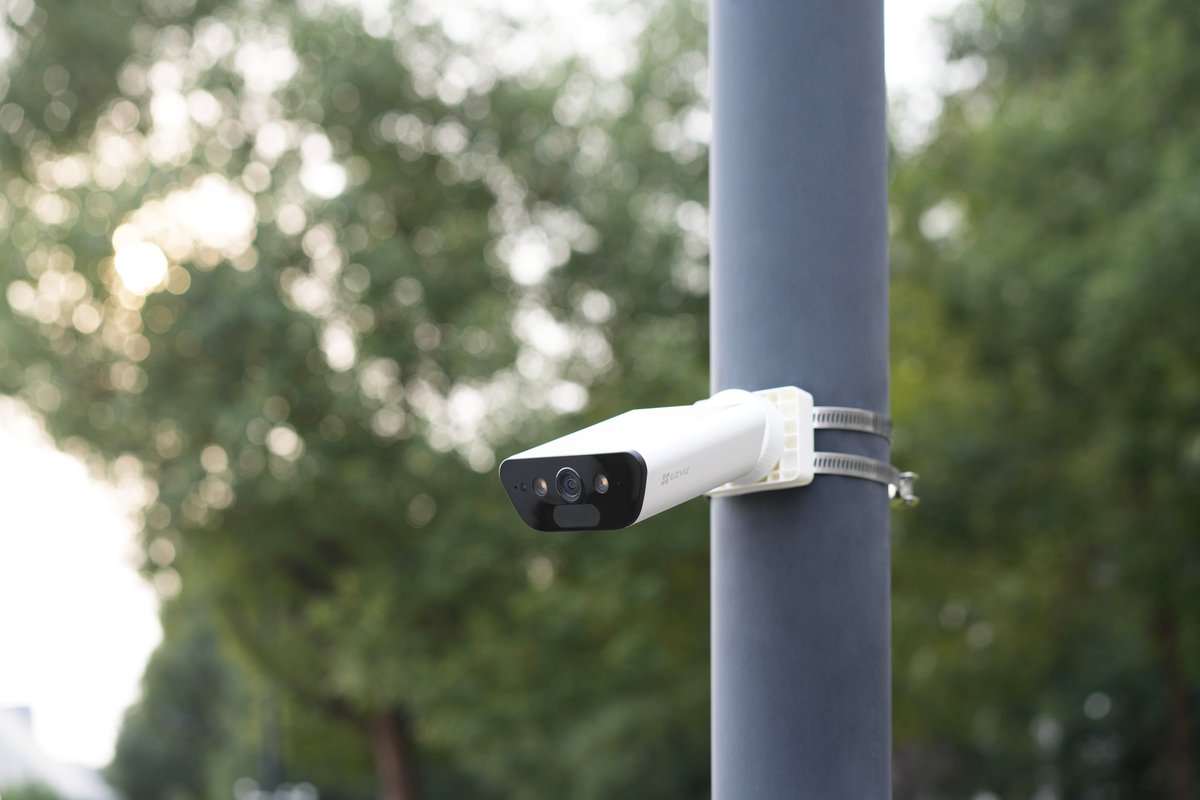 EZVIZ_Japan's tweet image. ☀️ 太陽の力で、ずっと動き続ける4Kセキュリティ。
EZVIZ CB5は4K超高精細映像と内蔵ソーラーパネルを搭載。美しく、エコに、そしてパワフルに暮らしを守ります。
#EZVIZ #CB5 #4KCamera #SolarPower 
learnMore:ezviz.com/jp
Buy Now: amazon.co.jp/dp/B0D4VJC239?…