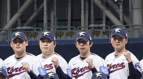 정말좋은데
진짜좋은데
참
뭐라말해야할지모르겐네..........................................
이렇게라도 함께 볼 수 있음에......