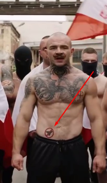 SONN1 CR0CK3TT tweet media