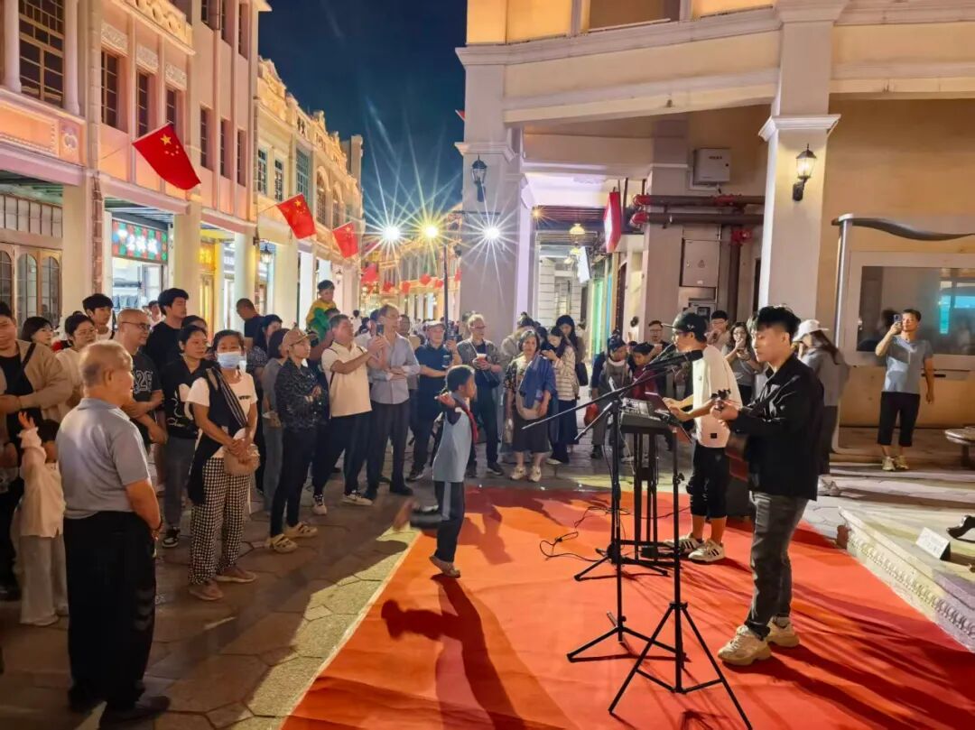 Zhongshan's "Xiangshan 19:30" kicks off! Every Fri &amp; Sat from Nov-Dec, Sunwen West Road Pedestrian Street becomes a lively music block party with 4 stages hosting live bands, folk songs, and interactive fun — an exciting musical blind box experience! 🎵