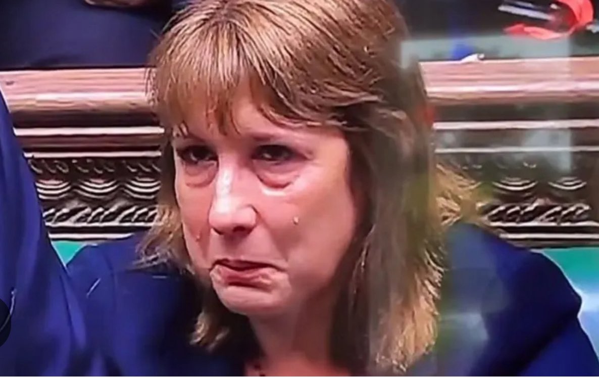 #RachelReeves Reeves gloating that she and Labour have 

“RIPPED UP THE PLANNING RULES”

The people of Britain don’t want the planning rules ripped up. We don’t want to end up living with this sort of horror behind our house. 👇. And we also can see the value of green spaces on