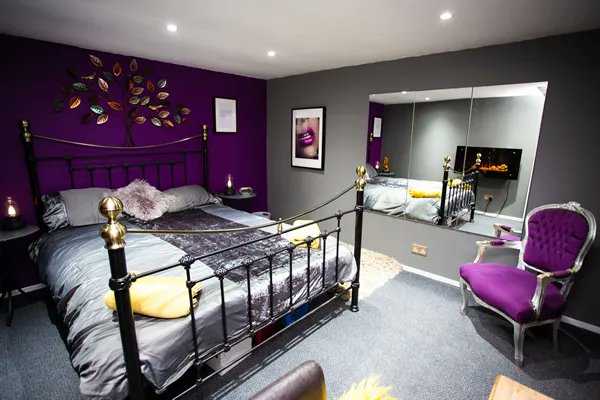 Book now for the festive period to not miss your chance to enjoy all of your festive kinks here in the Pain Palace painpalacestudios.co.uk/Booking/ 🎄🧑‍🎄✨