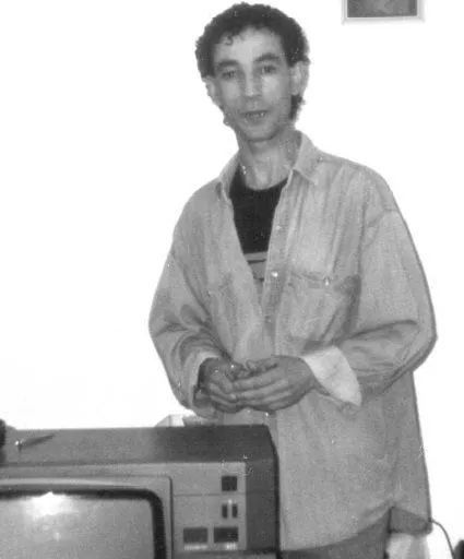 04.11.00, Belzig: Belaid Baylal stirbt an den Spätfolgen eines Angriffs zweier Naziskins vom 8. Mai 1993. Hintergründe zum Fall: …pfer-rechter-gewalt-in-brandenburg.de/belaid-baylal/ #KeinVergessen