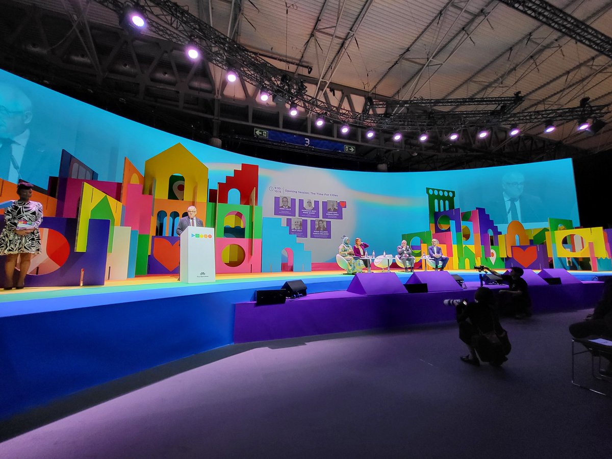 Looking forward to my first time attend the Smart Cities World Congress/ Tomorrow's World in #Barcelona. #SCWCE25. Learning about what makes great cities more sustainable.