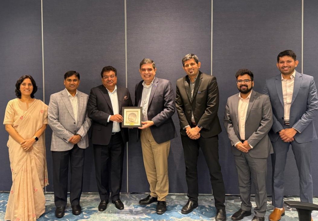 MBPatil's tweet photo. Had a fruitful meeting with Wipro Pari during the Pune Roadshow. The company recently held the groundbreaking ceremony for its new Electronics Copper Laminates facility at Adinarayanahossahalli, KIADB Industrial Area - marking a major expansion in Karnataka.

CEO Mr. Vipul Tandon and CFO Mr. Shripad Ramanathan outlined automation-focused growth leveraging Karnataka’s strong engineering talent. They also showcased plans for a Smart Robotics Lab and automated parking systems, expressing readiness to explore local manufacturing to meet Karnataka’s growing industrial demand.