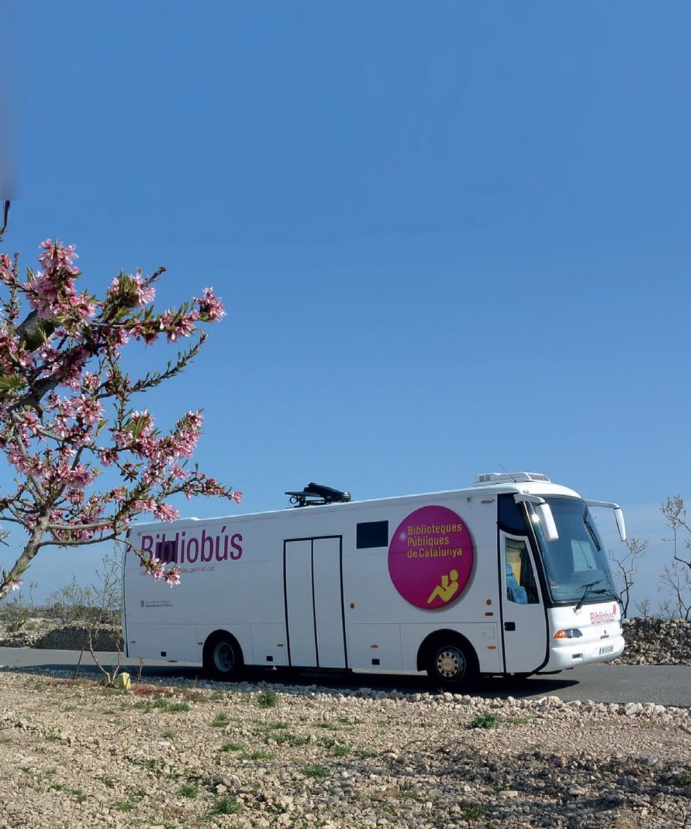 🚌📚 Demà dimecres, 5 de novembre, el Bibliobús Garrigues Segrià farà parada a Maials.
⏰ d’11.00 a 13.30h. 

Tornarà a passar el 19 de novembre.

📖 Aprofiteu per agafar en prèstec els llibres i descobrir noves històries. 

#Maials